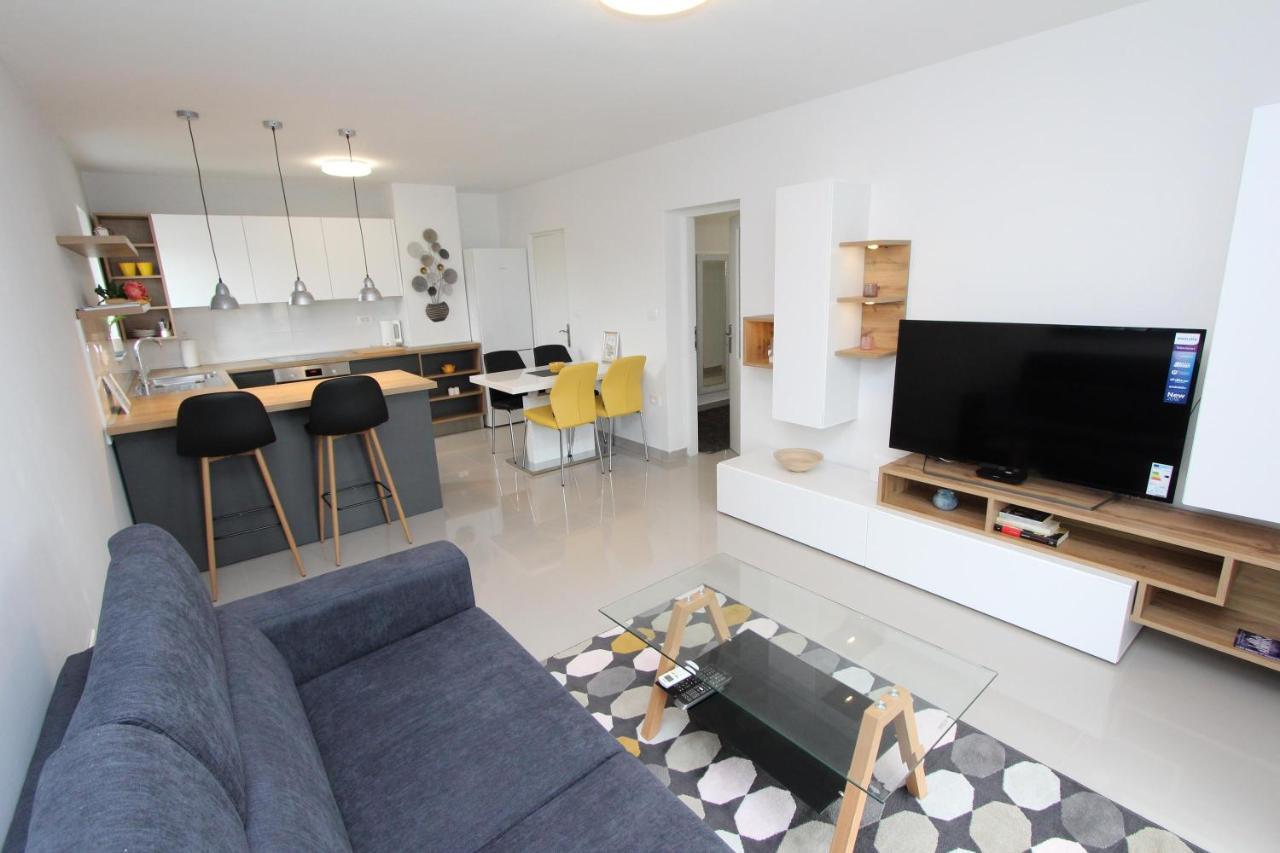 Apartment Sorriso 2 Ровинь Экстерьер фото