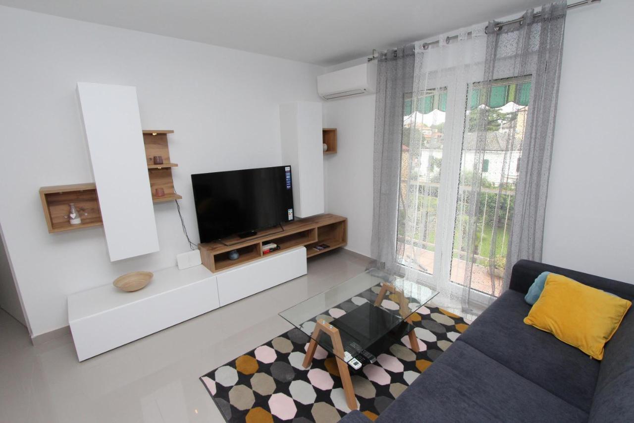 Apartment Sorriso 2 Ровинь Экстерьер фото